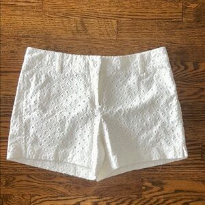 White House Black Market WHBM White Eyelet Shorts Women’s Size 6 Pockets